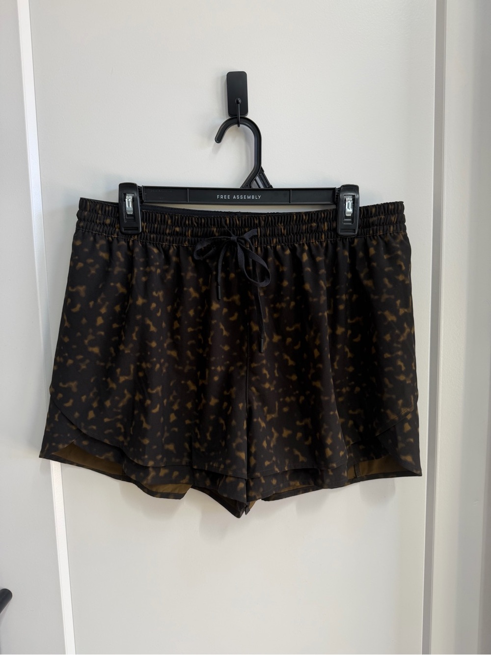 NWT Sz Medium CALIA athletic shorts with built-in liner and 3” inseam